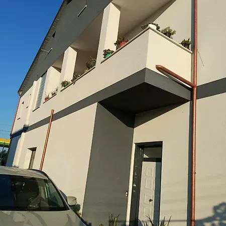 Apartament Daka Divjaka